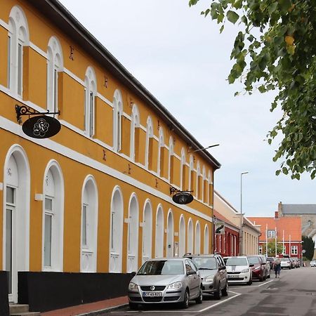 Kanns Hotel Åkirkeby Exteriör bild