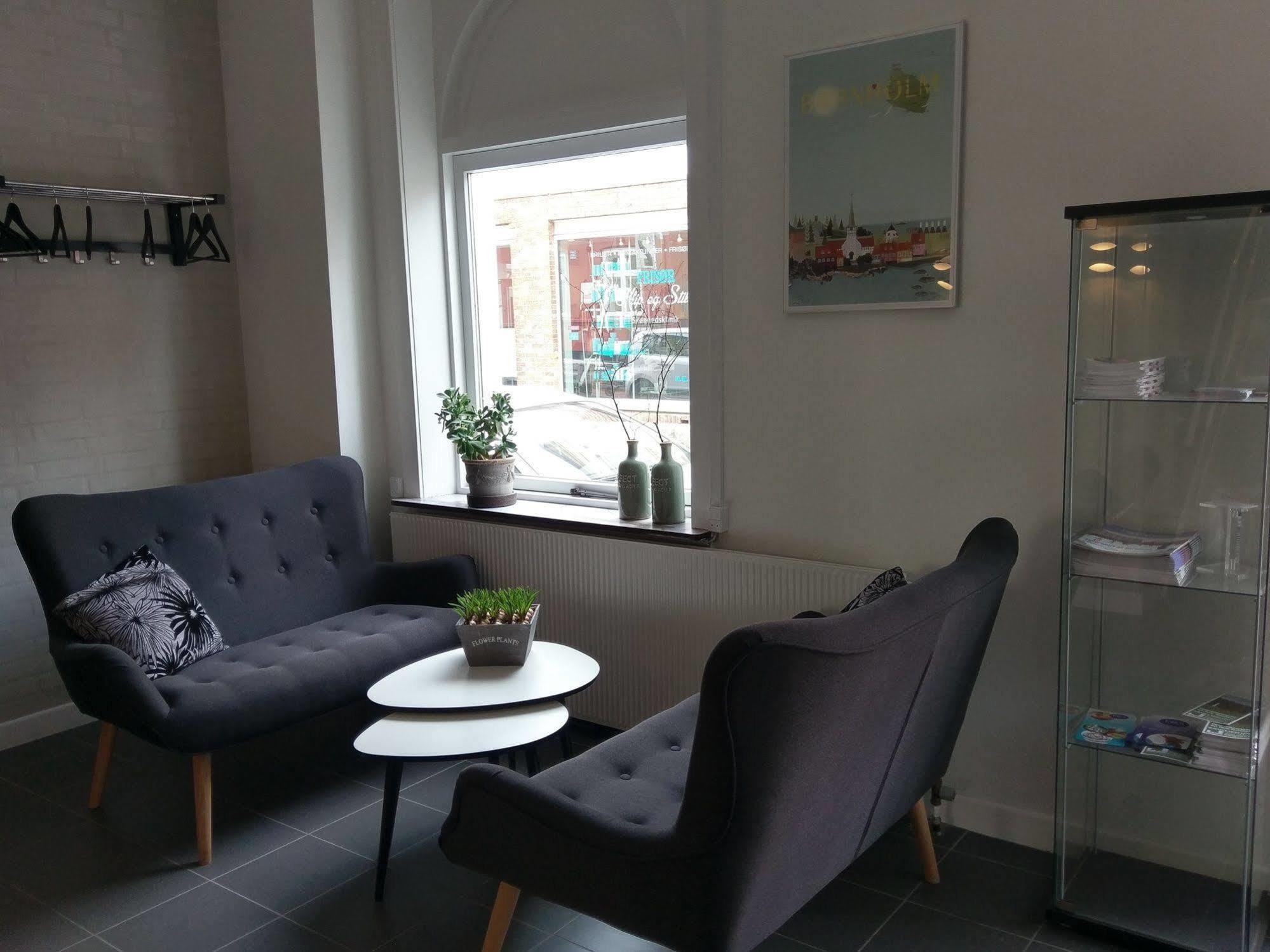 Kanns Hotel Åkirkeby Exteriör bild